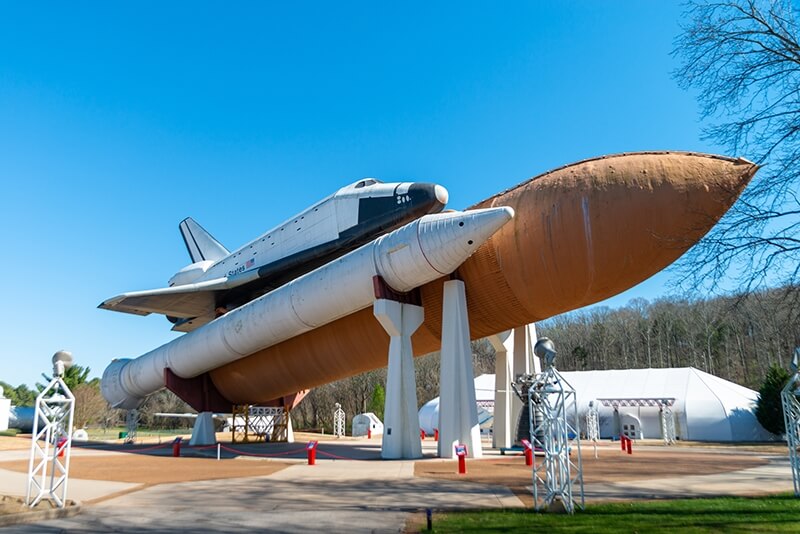 FW_1_Space-Camp-Rocket-Center_Photo-Credit-Shutterstock-Tim-Daughtery_FOR-WEB